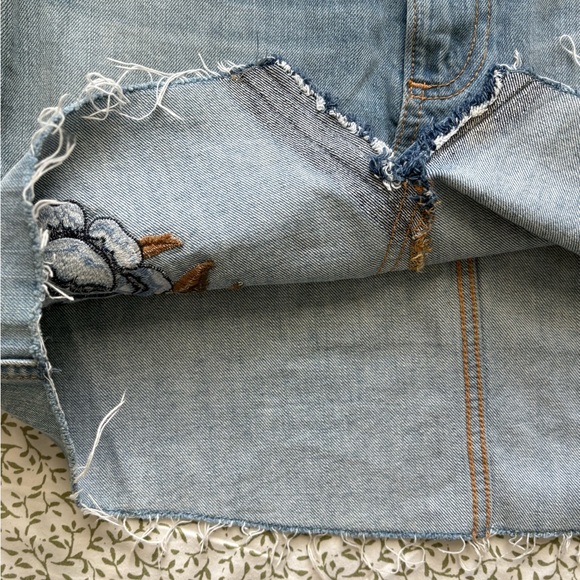 Abercrombie & Fitch Light Blue Denim Skirt with Red and Blue Floral Embroidery - Picture 5 of 8